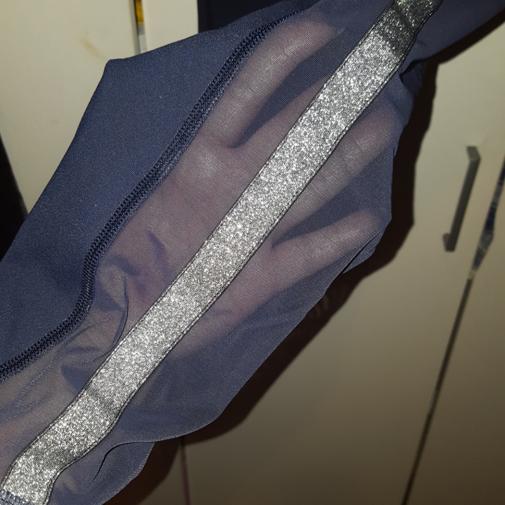 Victoria sport knockout tight - Picture 2 of 5